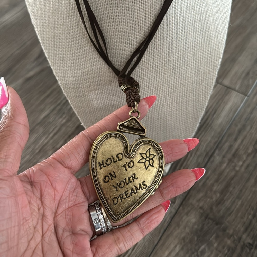 Vintage Rope Locket - Picture 4 of 8
